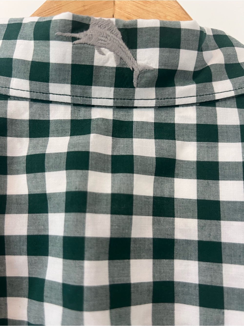 Tommy Bahama Green and White Gingham Button-Down Shirt size XL - Picture 4 of 5